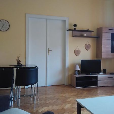 Anna Apartmanok Peçuy Dış mekan fotoğraf