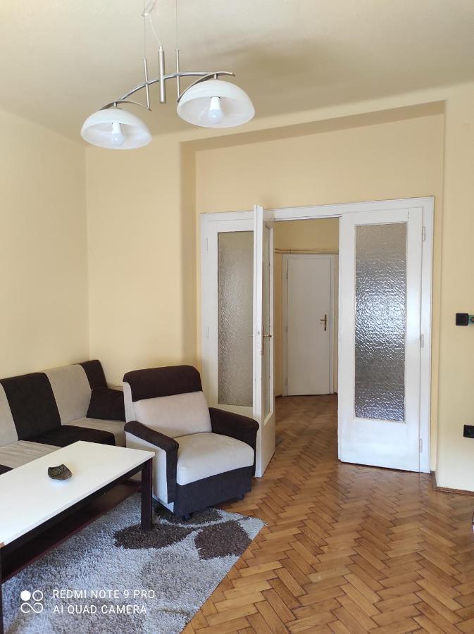 Anna Apartmanok Peçuy Dış mekan fotoğraf